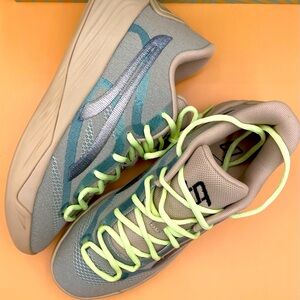 PUMA Stewie 2